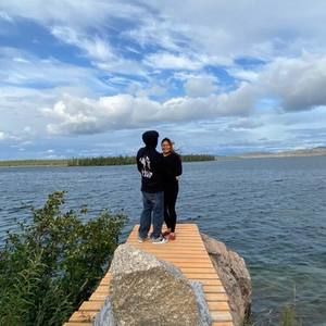 Meet your Posher, Joyce